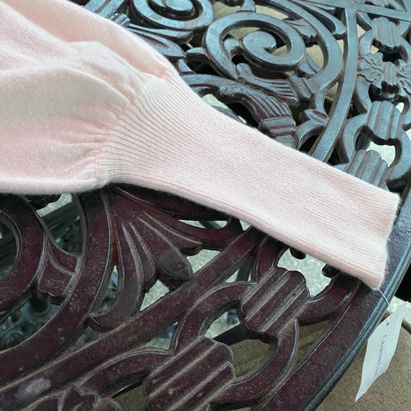 Scandinavian Design Cashmere Sweater - Picture 6 of 11